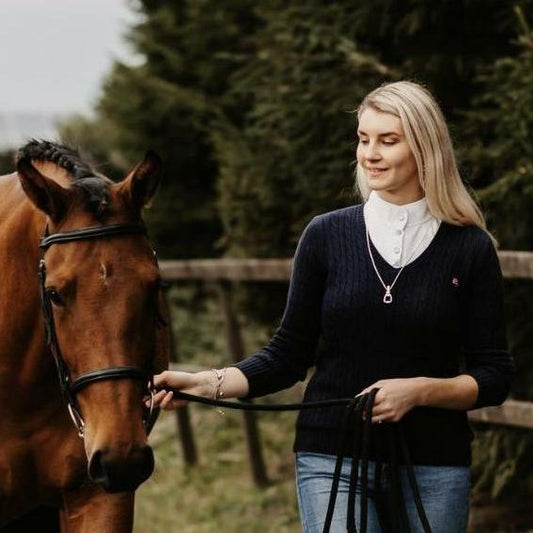 Horseshoe Necklaces: Elegant Symbols of Luck, Love & Strength