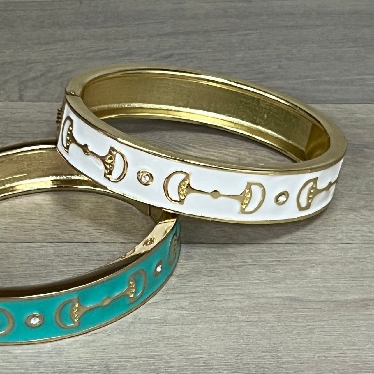 PEGASUS JEWELLERY Snaffle Bit Bangle- White