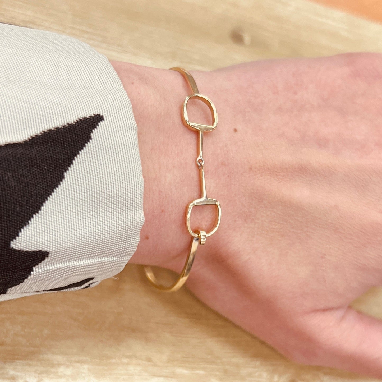 PEGASUS JEWELLERY 9ct Gold Snaffle Bangle