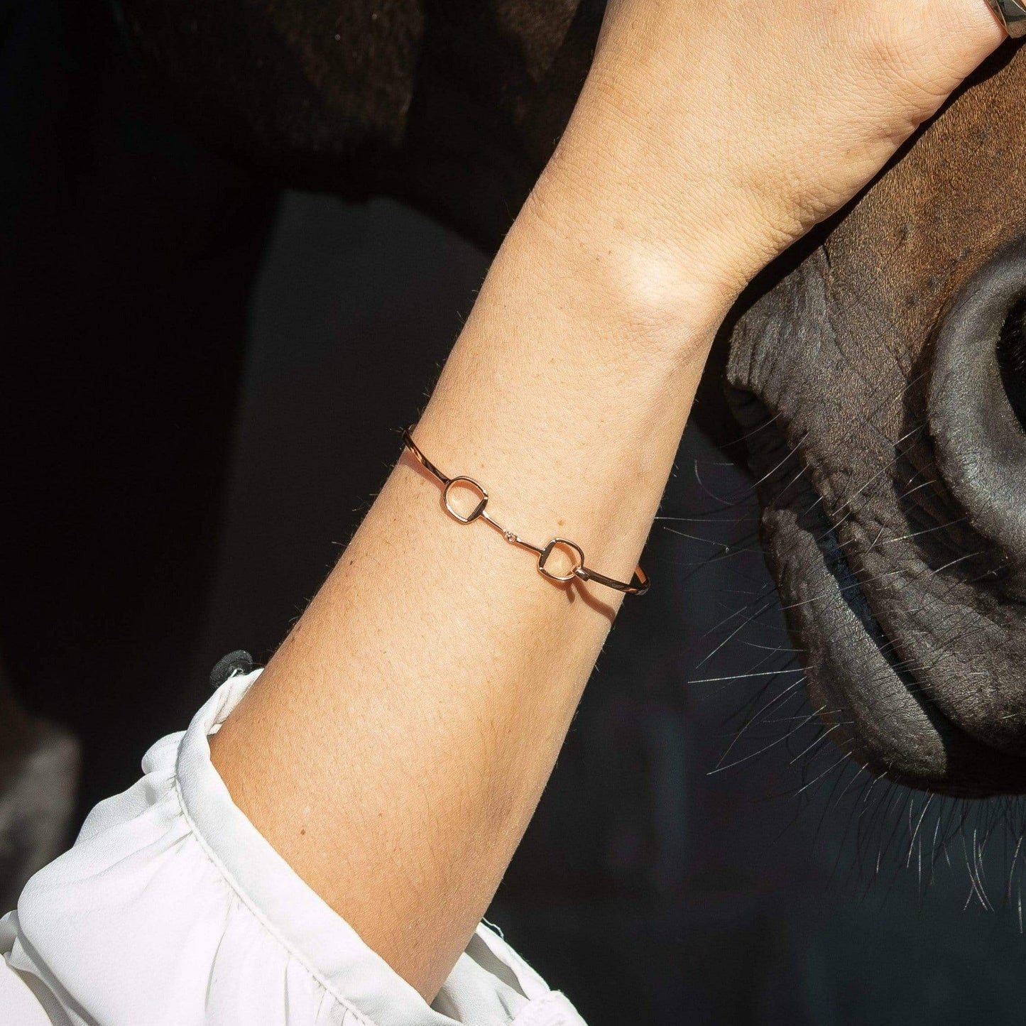 PEGASUS JEWELLERY 9ct Gold Snaffle Bangle