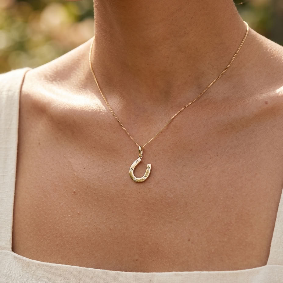 9ct Gold Horseshoe Necklace